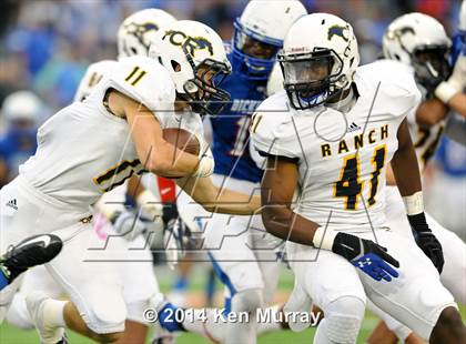 Thumbnail 3 in Cypress Ranch vs Dickinson (UIL 6A D1 Quarterfinal) photogallery.