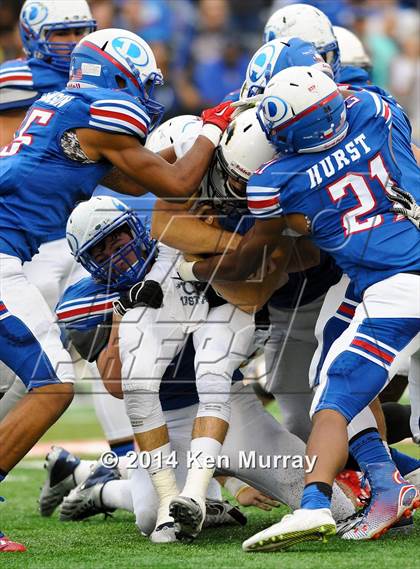 Thumbnail 2 in Cypress Ranch vs Dickinson (UIL 6A D1 Quarterfinal) photogallery.