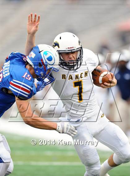 Thumbnail 2 in Cypress Ranch vs Dickinson (UIL 6A D1 Quarterfinal) photogallery.