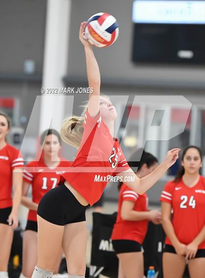 Thumbnail 3 in Village Christian vs. Chandler (Nike TOC Southwest) photogallery.