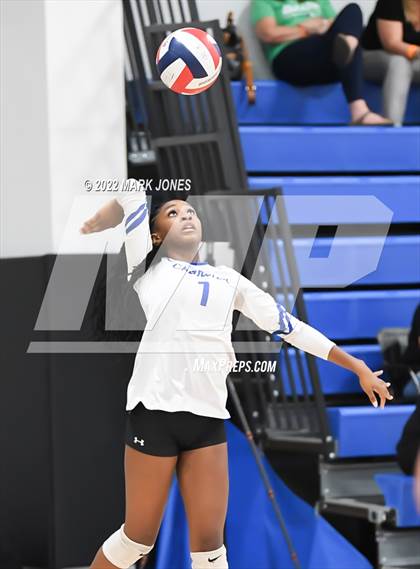 Thumbnail 2 in Village Christian vs. Chandler (Nike TOC Southwest) photogallery.