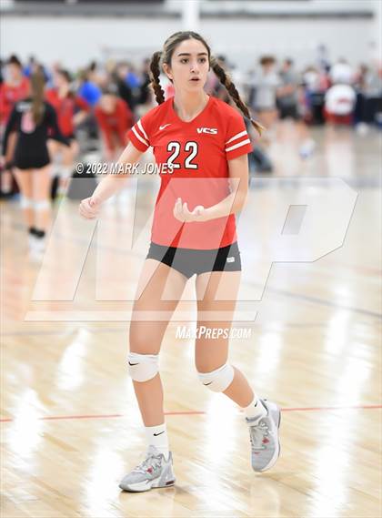Thumbnail 1 in Village Christian vs. Chandler (Nike TOC Southwest) photogallery.