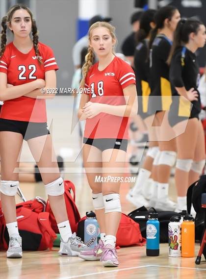 Thumbnail 1 in Village Christian vs. Chandler (Nike TOC Southwest) photogallery.