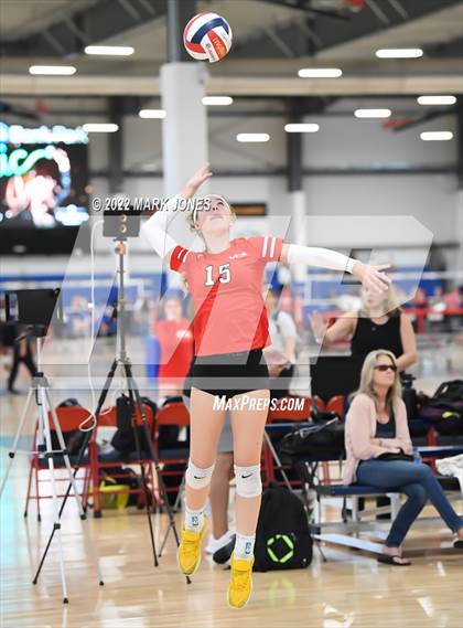 Thumbnail 1 in Village Christian vs. Chandler (Nike TOC Southwest) photogallery.