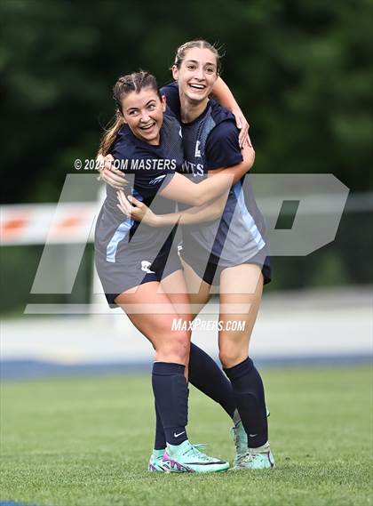 Thumbnail 2 in Covenant Day @ Charlotte Latin (NCISAA 4A Semifinal) photogallery.