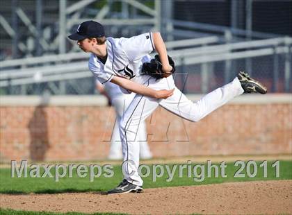 Thumbnail 1 in Libertyville vs. Warren photogallery.