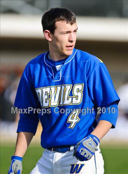 Thumbnail 3 in Libertyville vs. Warren photogallery.