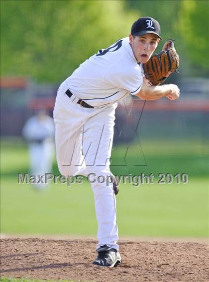 Thumbnail 2 in Libertyville vs. Warren photogallery.