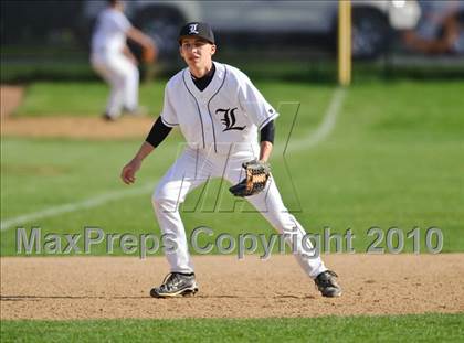 Thumbnail 3 in Libertyville vs. Warren photogallery.