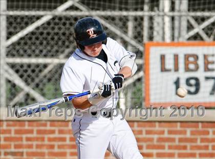 Thumbnail 3 in Libertyville vs. Warren photogallery.