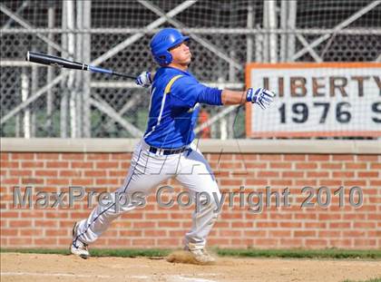 Thumbnail 1 in Libertyville vs. Warren photogallery.