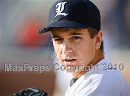 Thumbnail 2 in Libertyville vs. Warren photogallery.