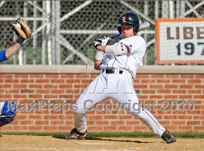 Thumbnail 2 in Libertyville vs. Warren photogallery.