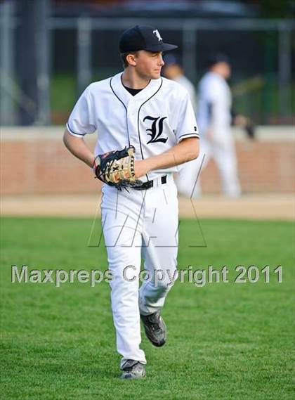 Thumbnail 3 in Libertyville vs. Warren photogallery.