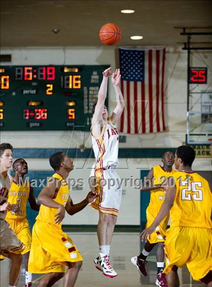 Thumbnail 3 in Ocean View vs Clovis West (Santa Barbara Holiday Classic) photogallery.