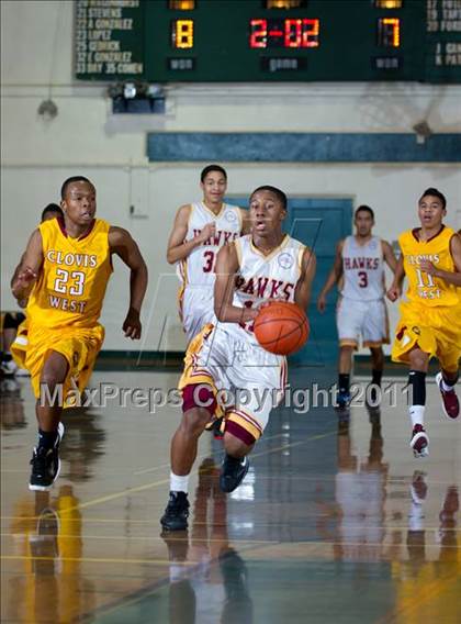 Thumbnail 3 in Ocean View vs Clovis West (Santa Barbara Holiday Classic) photogallery.