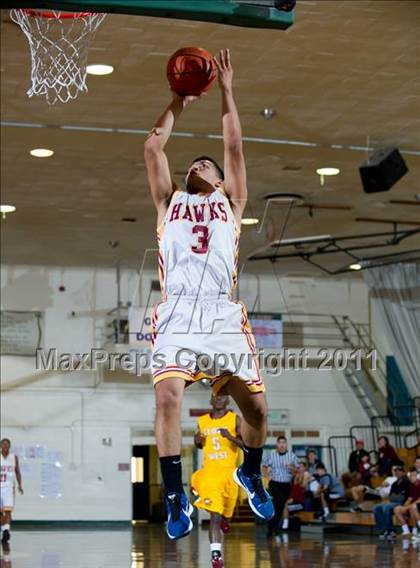 Thumbnail 3 in Ocean View vs Clovis West (Santa Barbara Holiday Classic) photogallery.