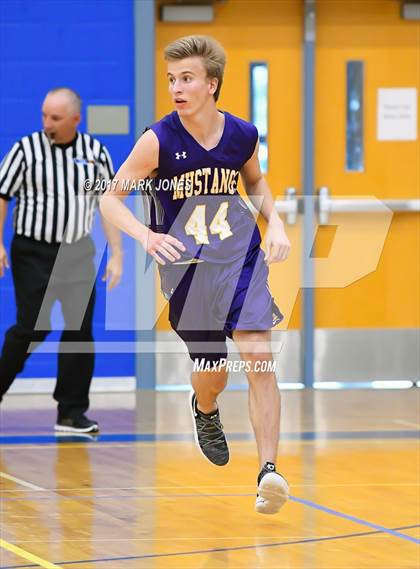 Thumbnail 1 in Greenway vs. Sunrise Mountain (Sunnyslope Hoopsgiving Tournament) photogallery.