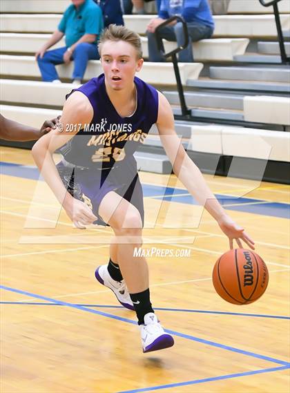 Thumbnail 3 in Greenway vs. Sunrise Mountain (Sunnyslope Hoopsgiving Tournament) photogallery.