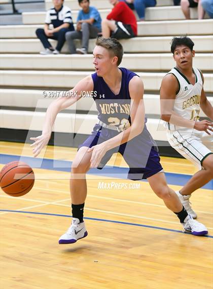 Thumbnail 2 in Greenway vs. Sunrise Mountain (Sunnyslope Hoopsgiving Tournament) photogallery.