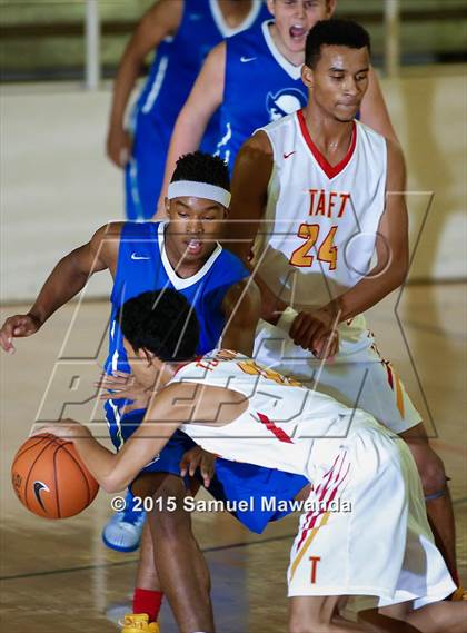 Thumbnail 3 in Taft vs El camino real (Beverly Hills 75th Sax Elliot Tournament) photogallery.