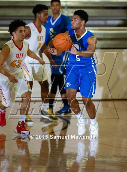Thumbnail 2 in Taft vs El camino real (Beverly Hills 75th Sax Elliot Tournament) photogallery.
