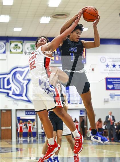 Thumbnail 2 in Pike @ Hamilton Southeastern photogallery.