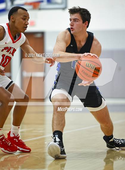 Thumbnail 2 in Pike @ Hamilton Southeastern photogallery.