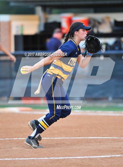 Thumbnail 2 in Cypress Ranch vs. Deer Park (UIL 6A Semifinal) photogallery.