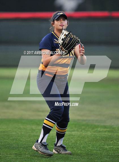 Thumbnail 1 in Cypress Ranch vs. Deer Park (UIL 6A Semifinal) photogallery.