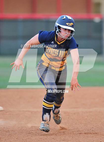 Thumbnail 2 in Cypress Ranch vs. Deer Park (UIL 6A Semifinal) photogallery.