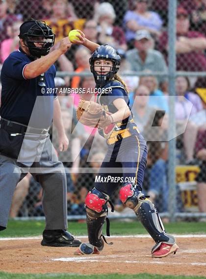 Thumbnail 2 in Cypress Ranch vs. Deer Park (UIL 6A Semifinal) photogallery.
