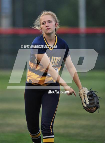 Thumbnail 3 in Cypress Ranch vs. Deer Park (UIL 6A Semifinal) photogallery.