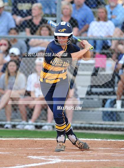 Thumbnail 2 in Cypress Ranch vs. Deer Park (UIL 6A Semifinal) photogallery.