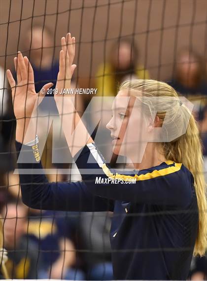 Thumbnail 3 in Truckee vs. Boulder City (NIAA State 3A Final) photogallery.