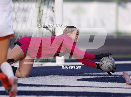 Thumbnail 2 in West Field @ Ridgeline photogallery.