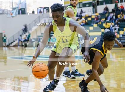 Thumbnail 3 in Harris County vs Griffin (Region 2AAAAA Boys Semi-Final) photogallery.