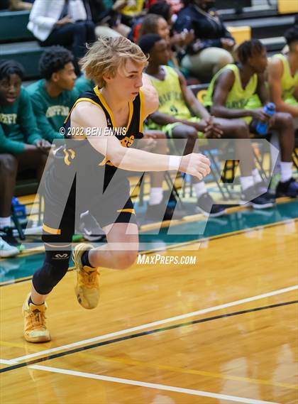 Thumbnail 3 in Harris County vs Griffin (Region 2AAAAA Boys Semi-Final) photogallery.