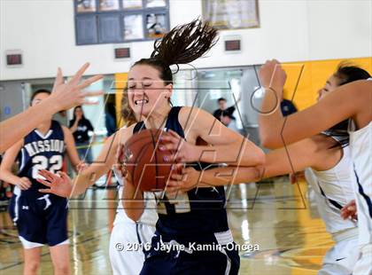 Thumbnail 3 in Mission Prep vs. Flintridge Prep (CIF SS D5AA Final) photogallery.