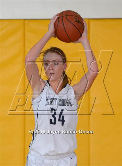 Thumbnail 1 in Mission Prep vs. Flintridge Prep (CIF SS D5AA Final) photogallery.