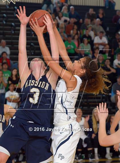 Thumbnail 3 in Mission Prep vs. Flintridge Prep (CIF SS D5AA Final) photogallery.