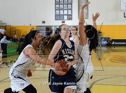 Thumbnail 2 in Mission Prep vs. Flintridge Prep (CIF SS D5AA Final) photogallery.