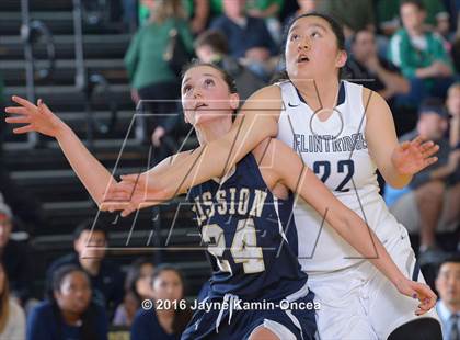 Thumbnail 3 in Mission Prep vs. Flintridge Prep (CIF SS D5AA Final) photogallery.