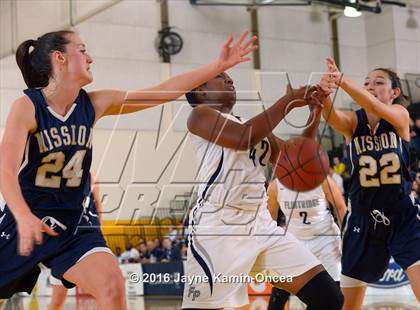 Thumbnail 3 in Mission Prep vs. Flintridge Prep (CIF SS D5AA Final) photogallery.