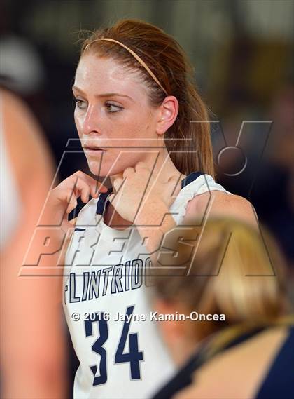 Thumbnail 3 in Mission Prep vs. Flintridge Prep (CIF SS D5AA Final) photogallery.