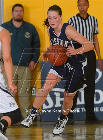 Thumbnail 3 in Mission Prep vs. Flintridge Prep (CIF SS D5AA Final) photogallery.