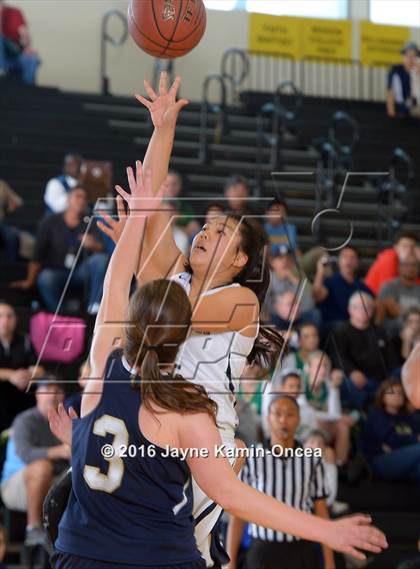 Thumbnail 3 in Mission Prep vs. Flintridge Prep (CIF SS D5AA Final) photogallery.