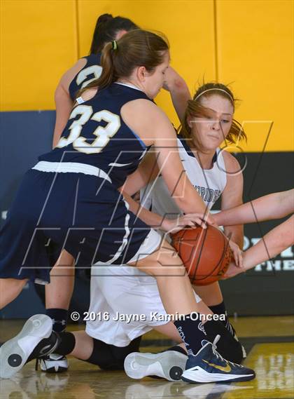 Thumbnail 2 in Mission Prep vs. Flintridge Prep (CIF SS D5AA Final) photogallery.