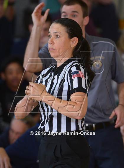 Thumbnail 1 in Mission Prep vs. Flintridge Prep (CIF SS D5AA Final) photogallery.