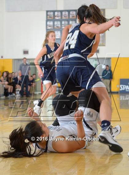 Thumbnail 2 in Mission Prep vs. Flintridge Prep (CIF SS D5AA Final) photogallery.